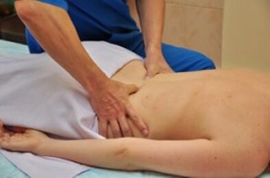 Massaggio nel trattamento dell'osteocondosi lombare